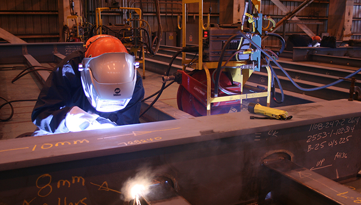 Remote control welding technology in shipbuilding 