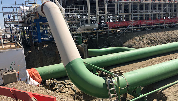 Large-bore pipe on a pipeline installation project