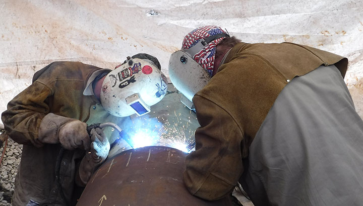 Wire welding on a pipeline jobsite