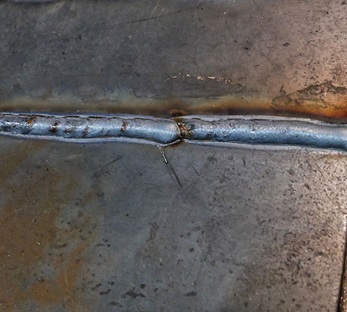 Closeup of weld with cold lap