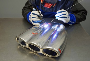 tig welding an aluminum air scoop