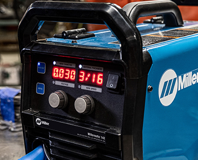 Millermatic 142 user interface showing MIG welding process parameters.