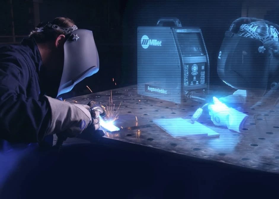 Aug Arc Hologram 1